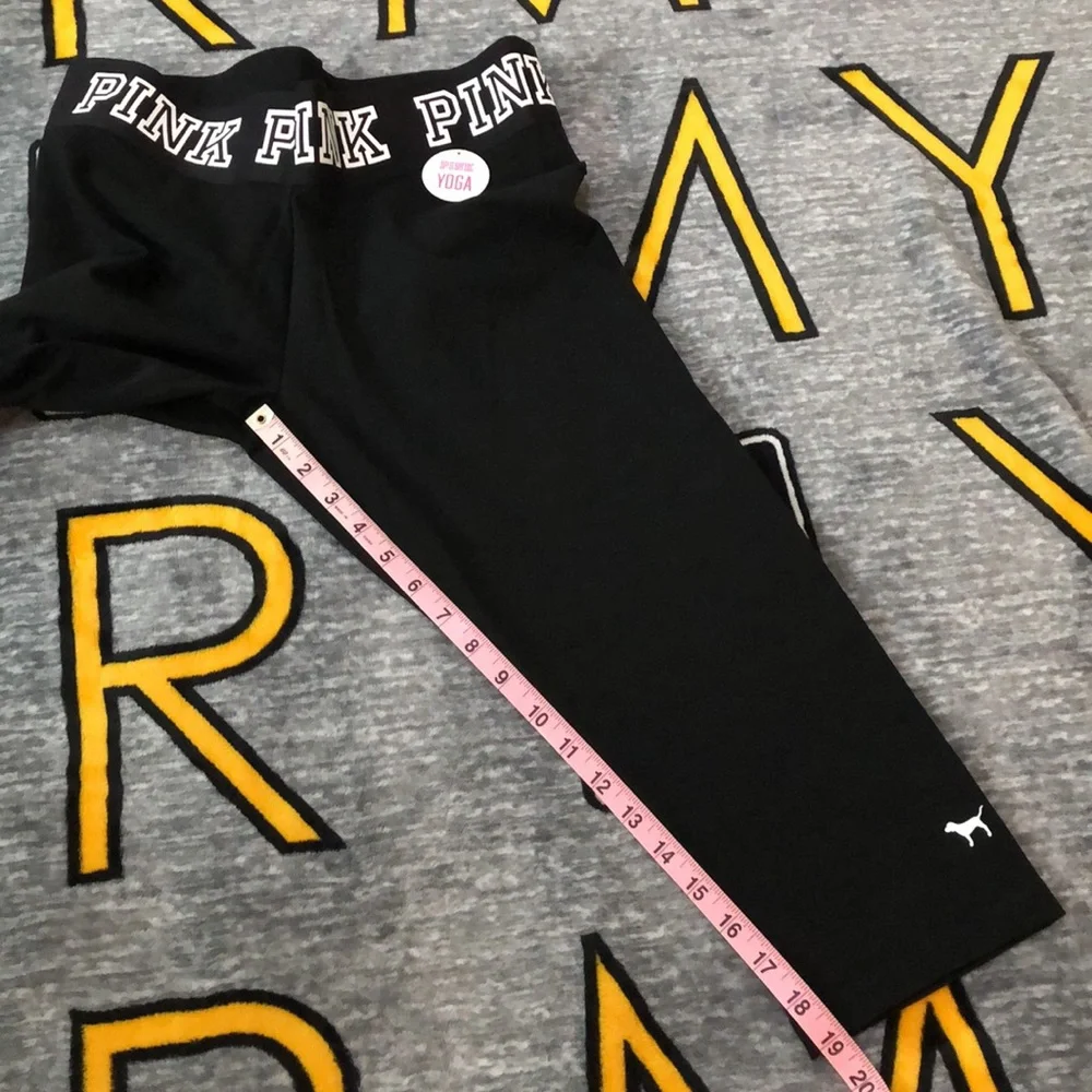 Victoria’s Secret Pink Crop Leggings!